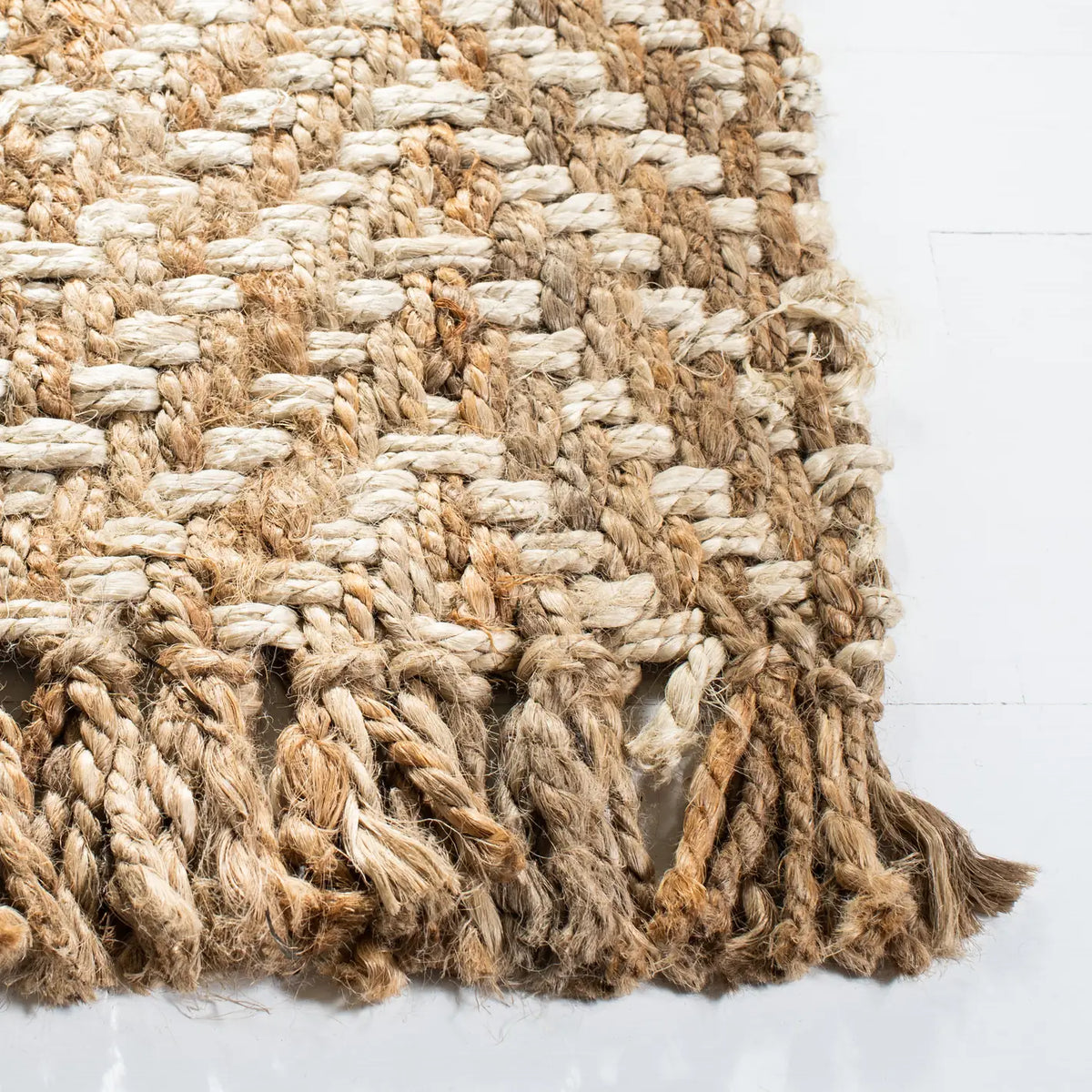 Safavieh Natural Fiber 4'-0" x 6'-0" Rug in Bleach / Natural