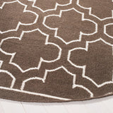 Safavieh Dhurries 7'-0" x 7'-0" Rug in Brown / Ivory