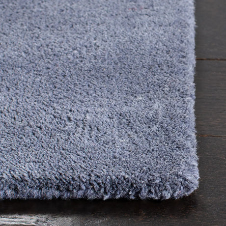 Safavieh Soho 5'-0" x 8'-0" Rug in Dark Grey