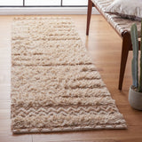 Safavieh Natura 2'-3" x 8'-0" Rug in Beige / Natural