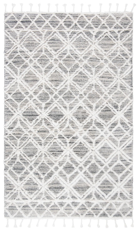 Safavieh Casablanca 4'-0" x 6'-0" Rug in Grey / Ivory