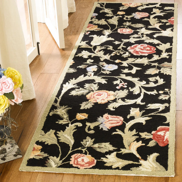Safavieh Chelsea 2'-6" x 8'-0" Rug in Black