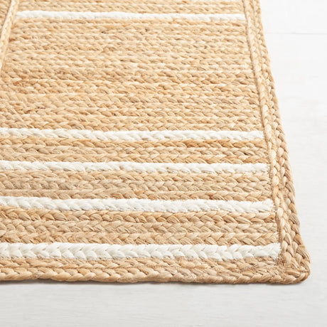 Safavieh Natural Fiber 4'-0" x 6'-0" Rug in Natural / Ivory