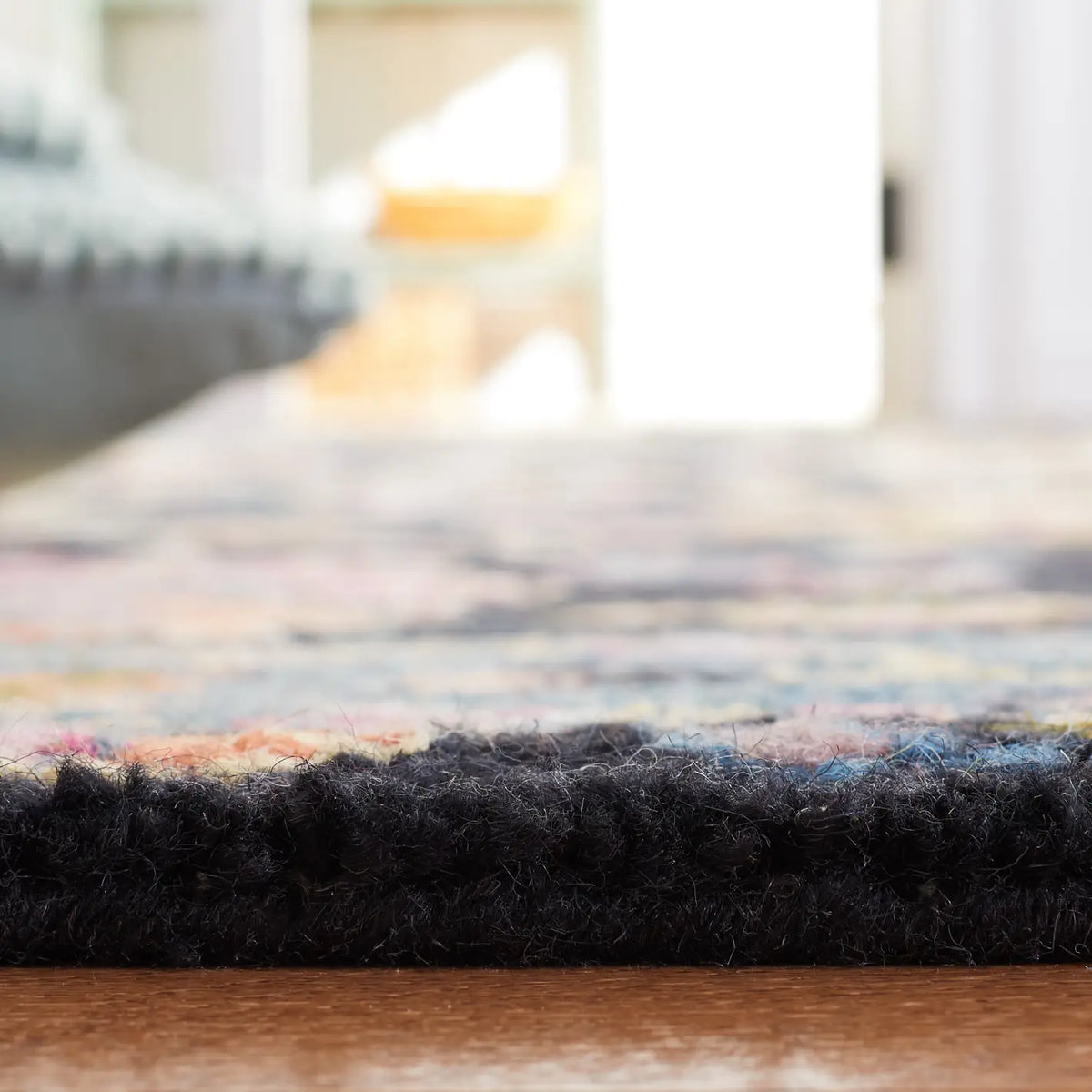 Safavieh Aspen 4'-0" x 6'-0" Rug in Black / Light Blue