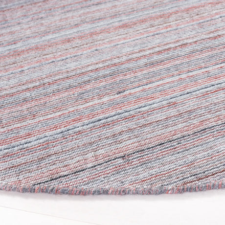 Safavieh Kilim 6'-0" x 6'-0" Rug in Red / Grey