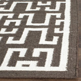 Safavieh Dhurries 3'-0" x 5'-0" Rug in Chocolate / Ivory