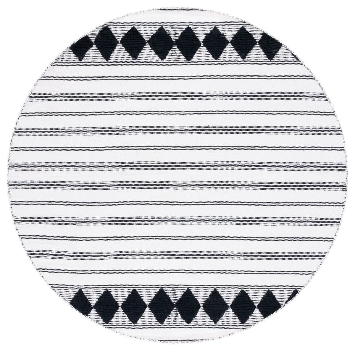 Safavieh Montauk 6'-0" x 6'-0" Rug in Black / Ivory
