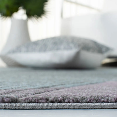 Safavieh Hollywood 4'-0" x 6'-0" Rug in Grey / Light Blue