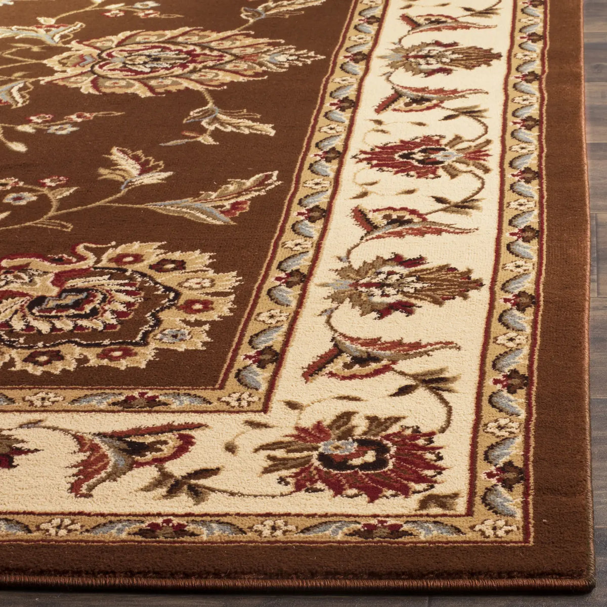Safavieh Lyndhurst 5'-3" x 7'-6" Rug in Brown / Ivory