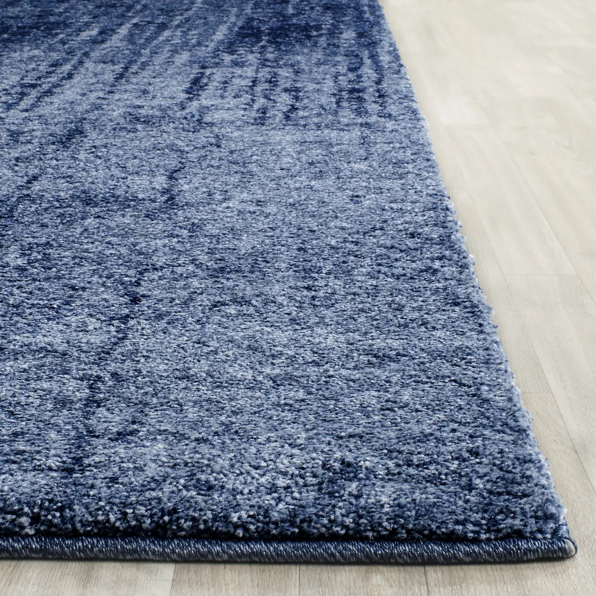 Safavieh Retro 10'-0" x 14'-0" Rug in Light Blue / Blue