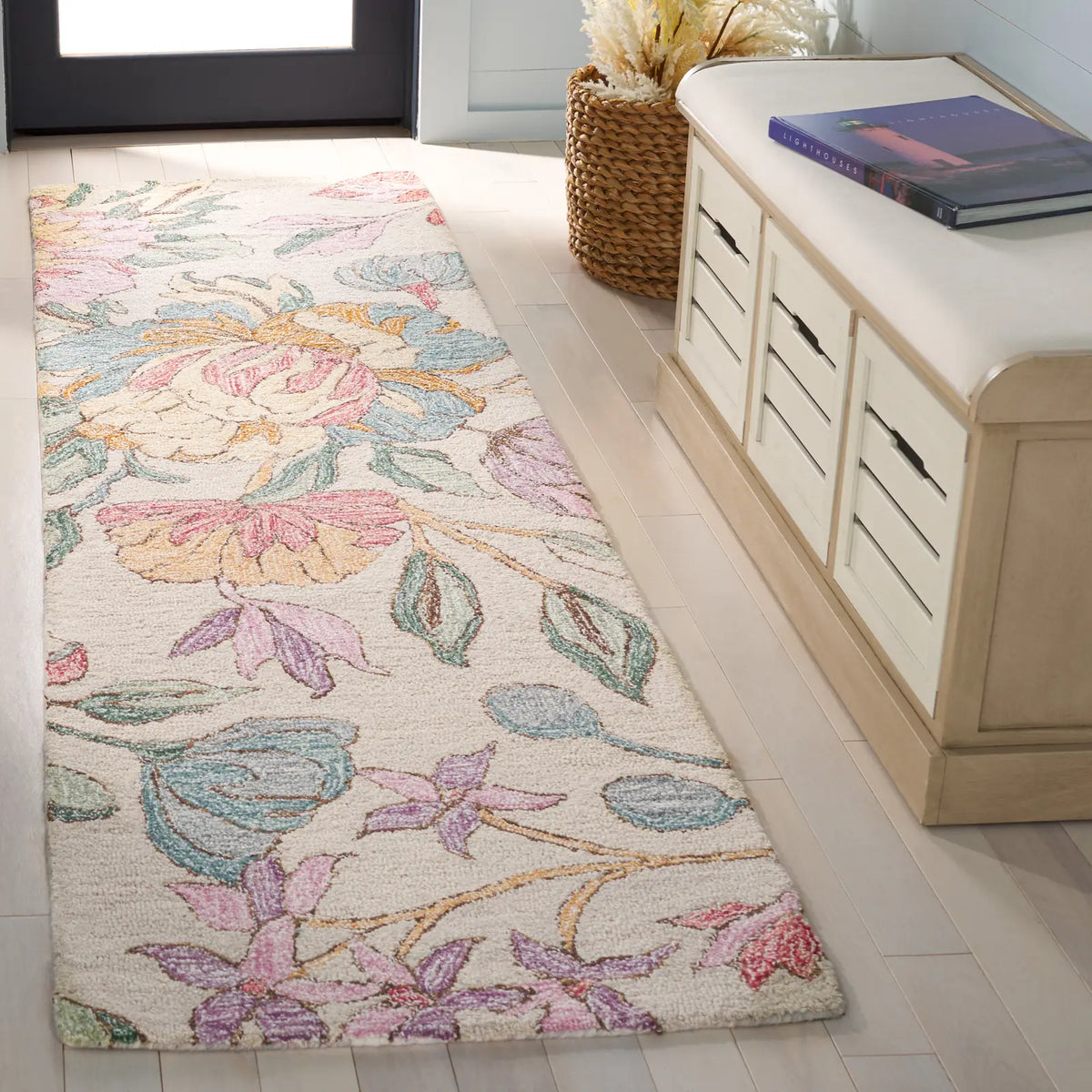 Safavieh Jardin 2'-3" x 8'-0" Rug in Ivory / Pink