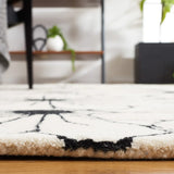 Safavieh Soho 5'-0" x 8'-0" Rug in Ivory / Black