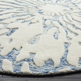 Safavieh Bella 5'-0" x 5'-0" Rug in Dark Blue / Ivory