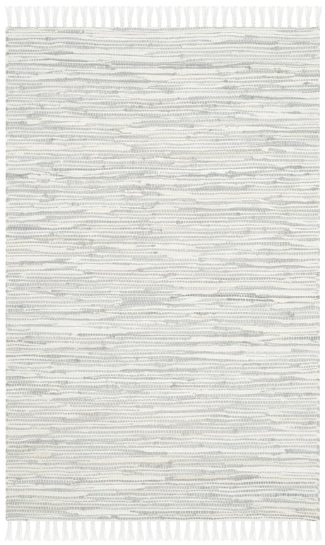 Safavieh Montauk 2'-6" x 4'-0" Rug in Silver