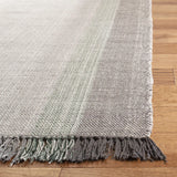 Safavieh Montauk 4'-0" x 6'-0" Rug in Green / Grey