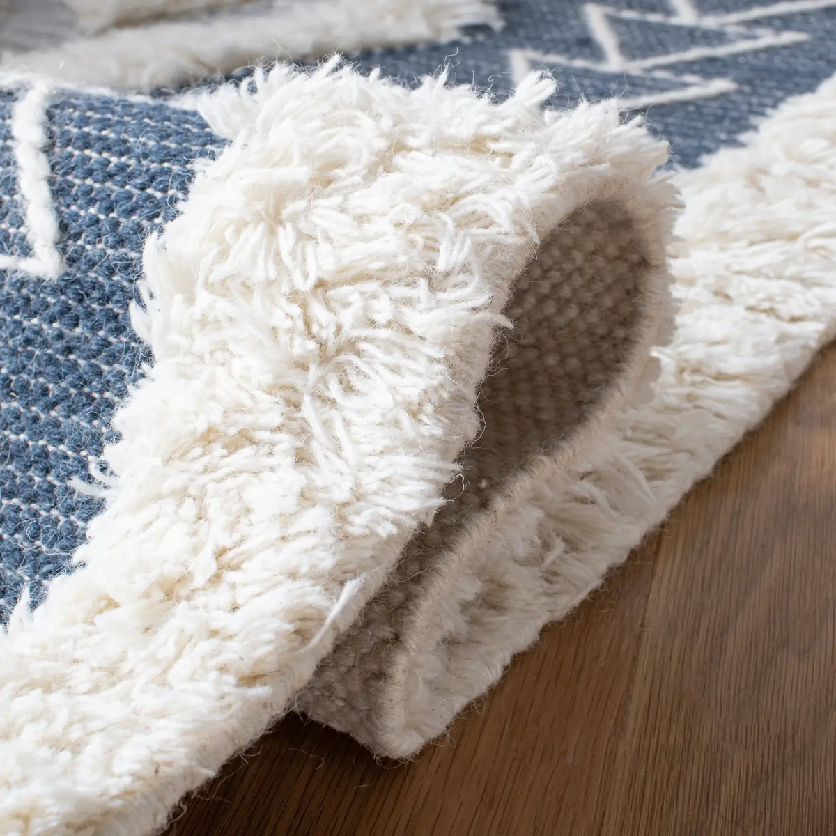 Safavieh Natura 4'-0" x 6'-0" Rug in Ivory / Blue