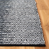 Safavieh Vintage Leather 4'-0" x 6'-0" Rug in Light Grey / Charcoal