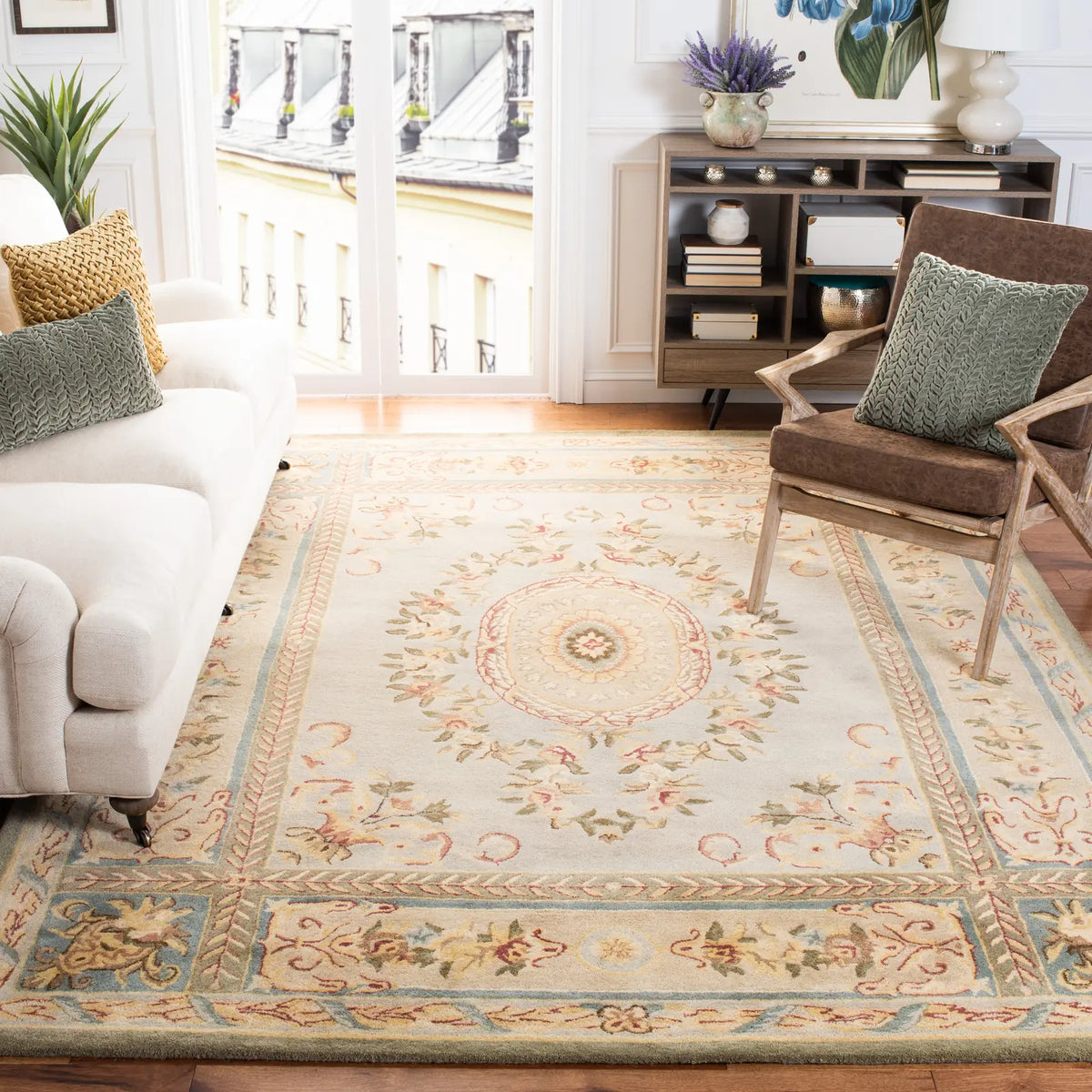 Safavieh Bergama 9'-6" x 13'-6" Rug in Light Blue / Ivory