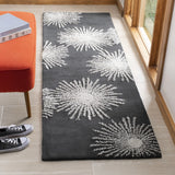 Safavieh Soho 2'-6" x 8'-0" Rug in Charcoal / Ivory