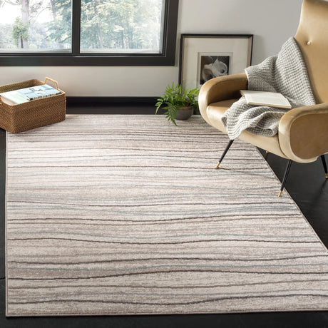 Safavieh Amsterdam 4'-0" x 6'-0" Rug in Cream / Beige