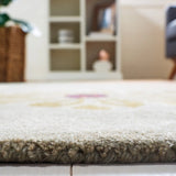Safavieh Metro 4'-0" x 6'-0" Rug in Multi