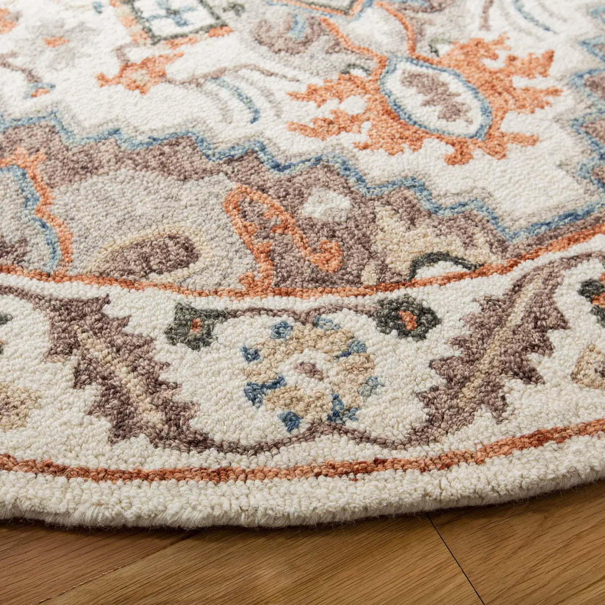 Safavieh Micro-Loop 5'-0" x 5'-0" Rug in Ivory / Rust