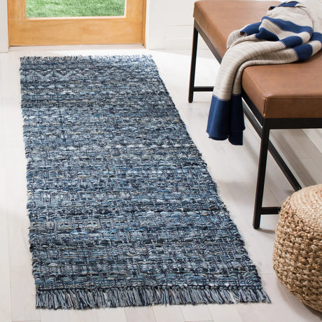 Safavieh Montauk 2'-3" x 7'-0" Rug in Blue