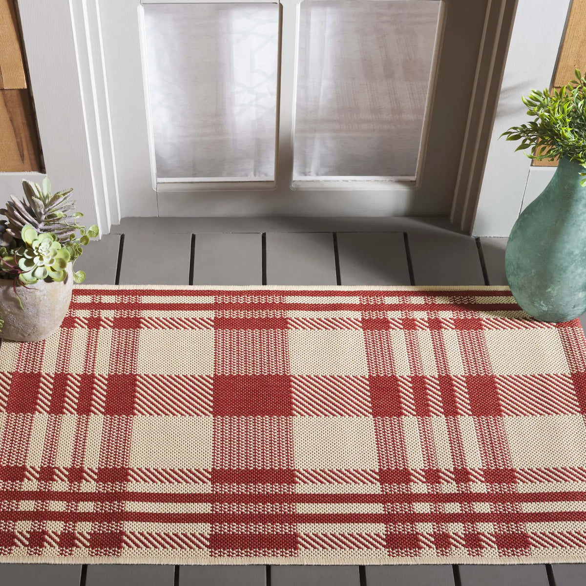 Safavieh Courtyard 2'-0" x 3'-7" Rug in Red / Bone