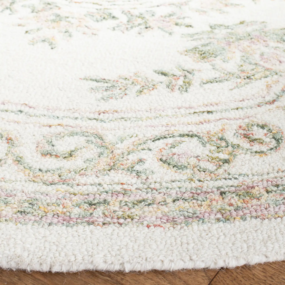 Safavieh Micro-Loop 5'-0" x 5'-0" Rug in Ivory / Fuchsia