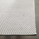 Safavieh Montauk 5'-0" x 8'-0" Rug in Grey / Ivory