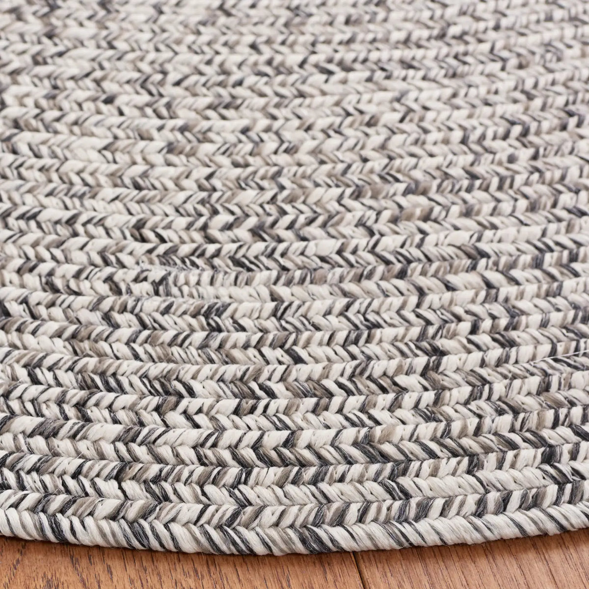 Safavieh Braided 5'-0" x 8'-0" Rug in Grey / Ivory