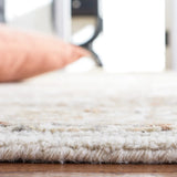 Safavieh Aspen 4'-0" x 6'-0" Rug in Ivory / Sage