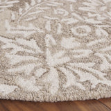Safavieh Ebony 6'-0" x 6'-0" Rug in Beige / Ivory