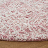 Safavieh Metro 6'-0" x 6'-0" Rug in Pink / Ivory