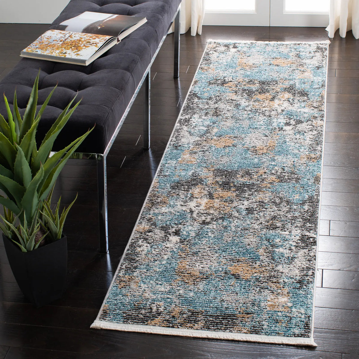 Safavieh Shivan 2'-2" x 8'-0" Rug in Grey / Blue