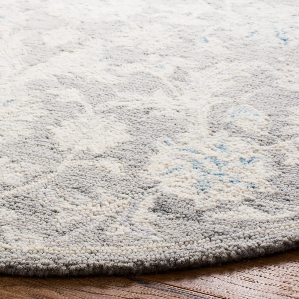 Safavieh Micro-Loop 5'-0" x 5'-0" Rug in Grey / Ivory
