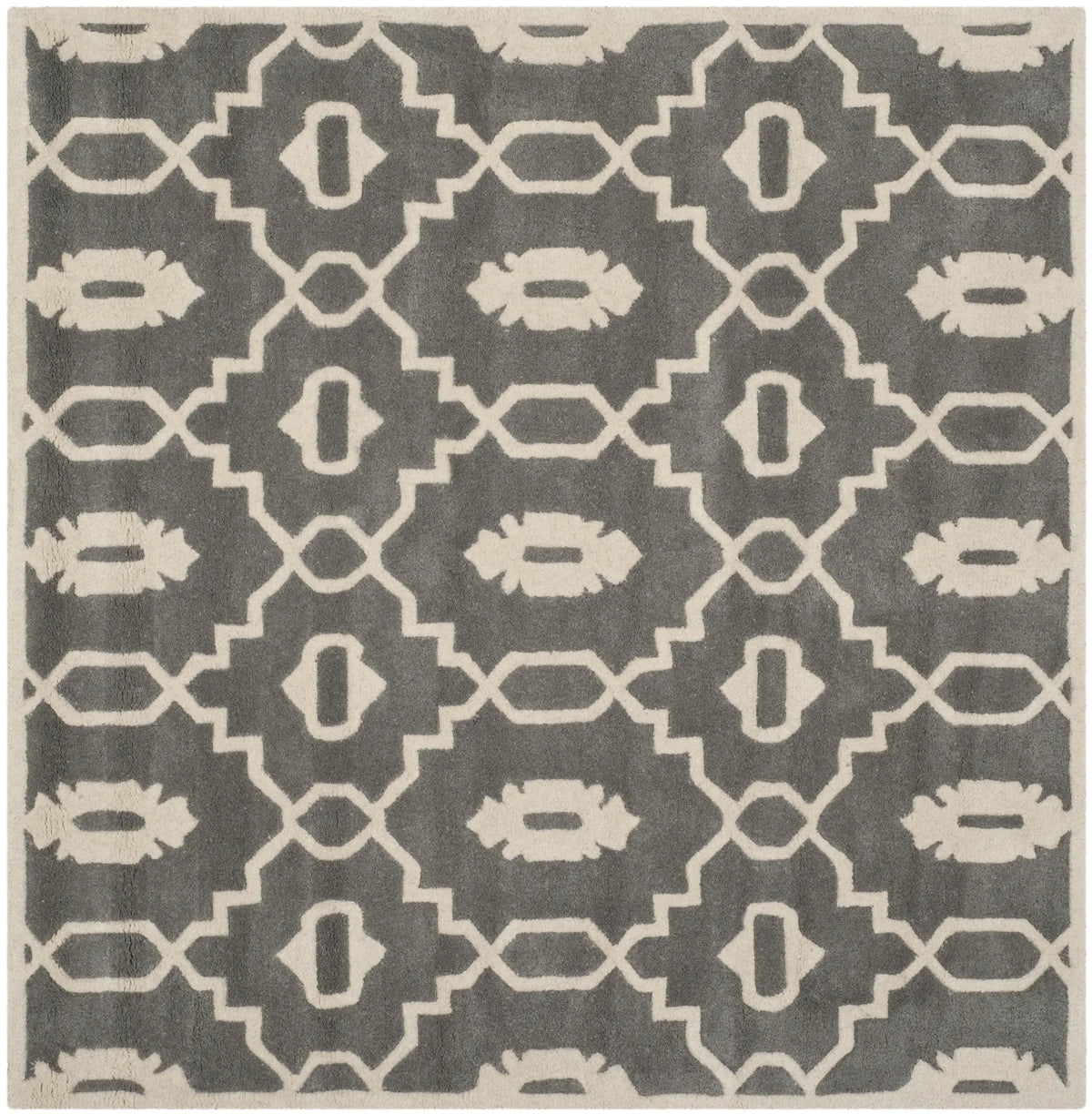 Safavieh Chatham 5'-0" x 5'-0" Rug in Dark Grey / Ivory