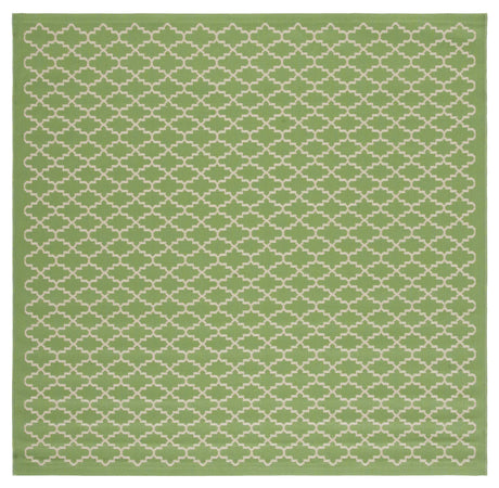 Safavieh Courtyard 6'-7" x 6'-7" Rug in Green / Beige