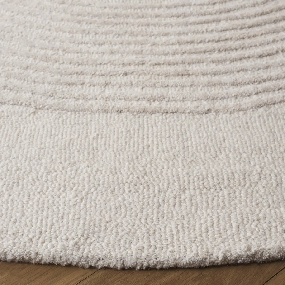 Safavieh Ebony 6'-0" x 6'-0" Rug in Ivory