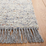 Safavieh Vermont 4'-0" x 6'-0" Rug in Grey / Ivory