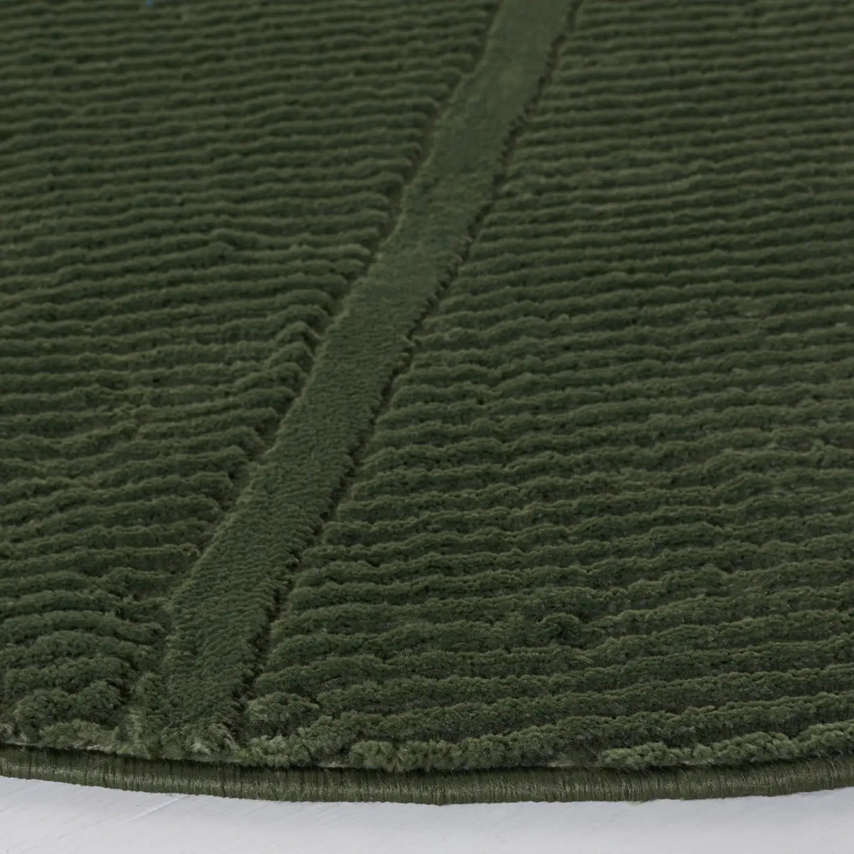 Safavieh Revive 5'-3" x 5'-3" Rug in Green