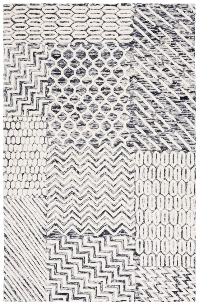 Safavieh Ebony 4'-0" x 6'-0" Rug in Ivory / Black