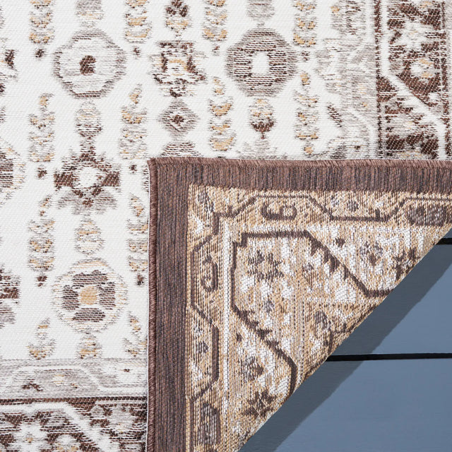 Safavieh Sunrise 5'-3" x 7'-7" Rug in Grey / Beige Black