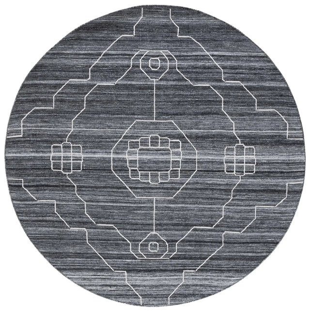 Safavieh Kilim 7'-0" x 7'-0" Rug in Black / Ivory
