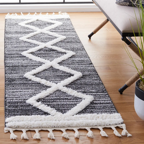 Safavieh Moroccan Tassel Shag 2'-3" x 8'-0" Rug in Black / Ivory