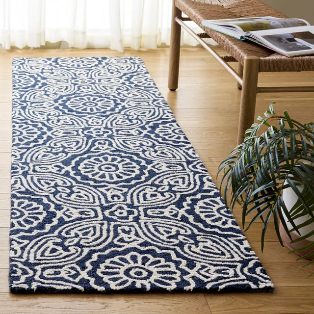 Safavieh Blossom 2'-3" x 8'-0" Rug in Blue / Ivory