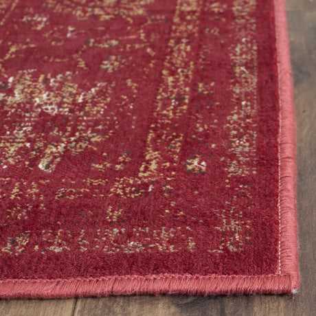Safavieh Vintage 5'-3" x 7'-6" Rug in Rose