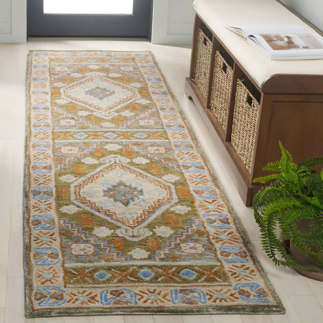 Safavieh Heritage 2'-3" x 8'-0" Rug in Ivory / Light Blue
