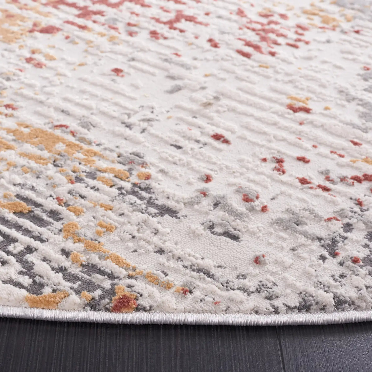 Safavieh Vogue 6'-7" x 6'-7" Rug in Beige / Blue Rust