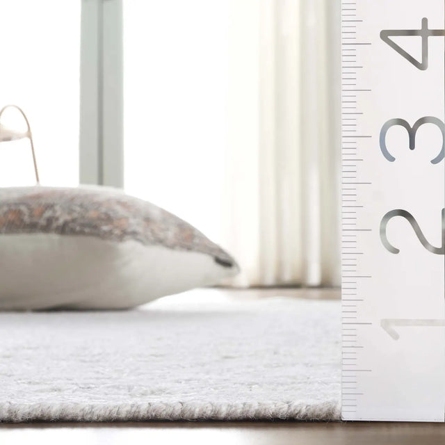 Safavieh Centennial 6'-0" x 9'-0" Rug in Silver / Grey